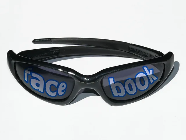 facebook, social media, privacy policy, privacy, public, see, sunglasses, glasses. Content moderation policy case studies: a review method
